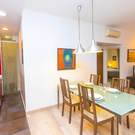 Eixample Dret Independencia Valenci By Interhome Apartment